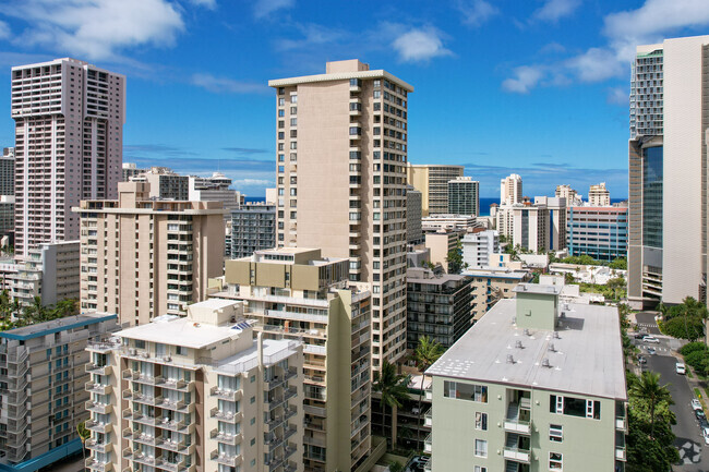 Primary Photo - Aloha Towers