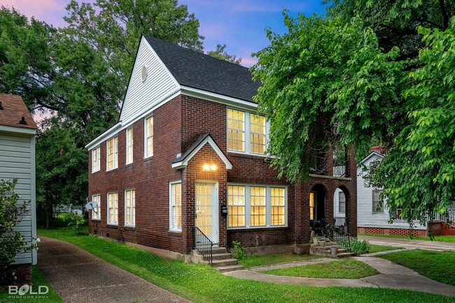 Building Photo - 234 Boulevard St