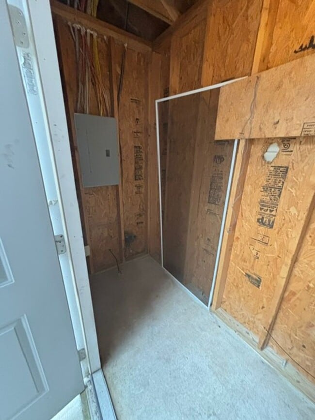 Building Photo - Stewarts Landing Neighborhood, Easy access to I-24