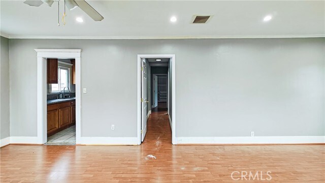 Building Photo - 1009 S Marengo Ave