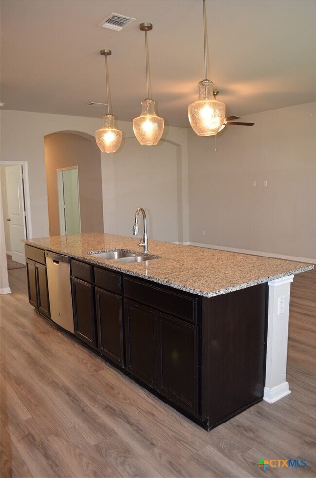 Building Photo - 3423 Addison St