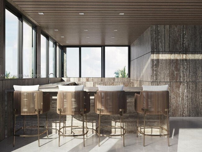 Building Photo - 2305 N Riverside Dr