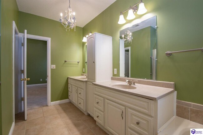 Building Photo - 45 Crosslin Ct