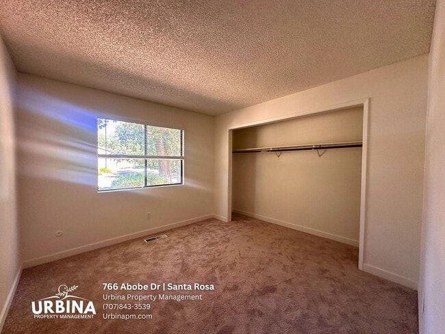 Building Photo - Newly Renovated 3 Bedroom Home with Community Pool and Two-Car Garage