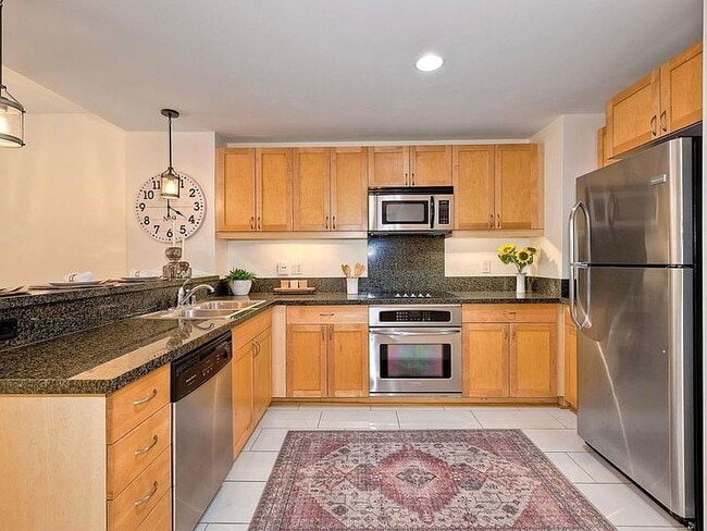 Building Photo - "Urban Oasis: Spacious 1-Bedroom with Granite  Finishes in Downtown San Diego"