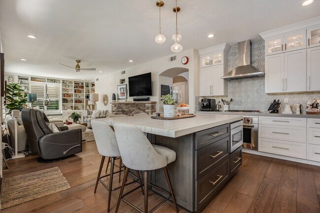 Building Photo - 4 Bedroom Designer Dream Home in La Costa