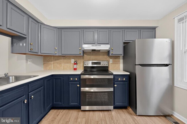 Building Photo - 8700 Calvert Cliff Ct