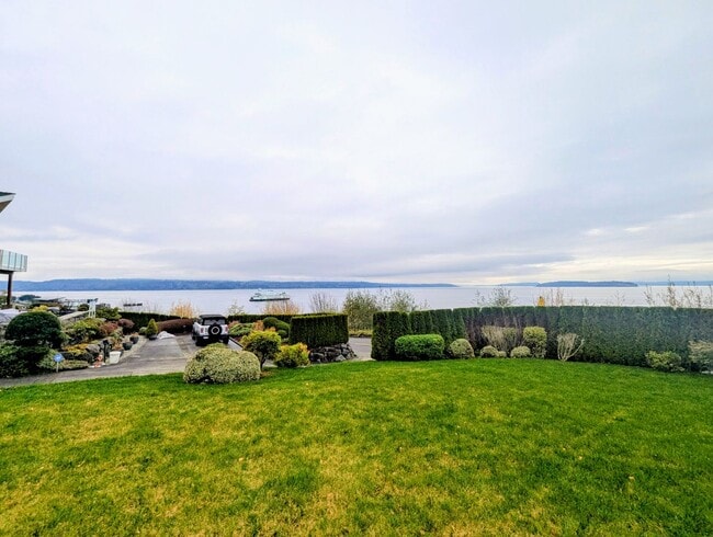 Building Photo - 4Bd/2.75Ba Mukilteo House