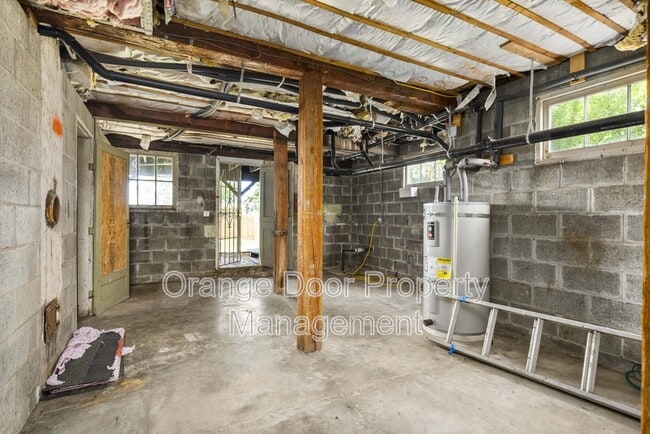 Building Photo - 5018 S K St