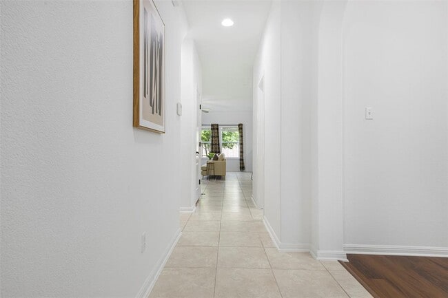 Building Photo - 1812 Hidden Springs Path