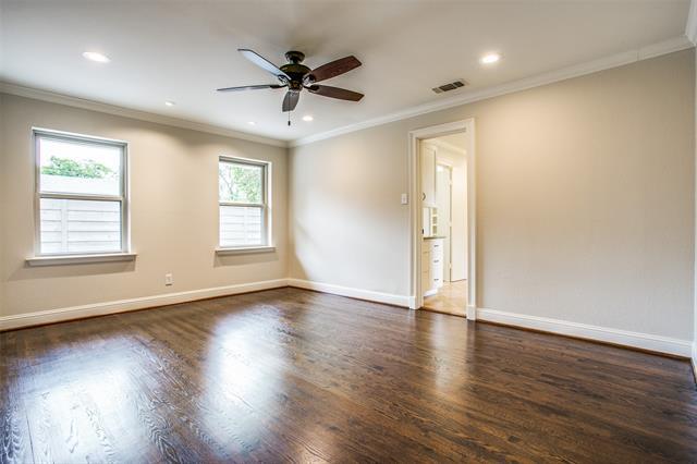 Building Photo - 6908 Lavendale Ave