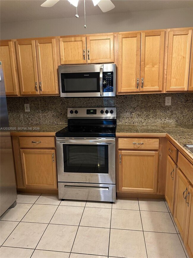 Building Photo - 7956 Camino Cir
