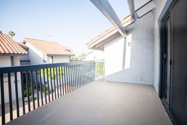 Building Photo - 20651 Roscoe Blvd