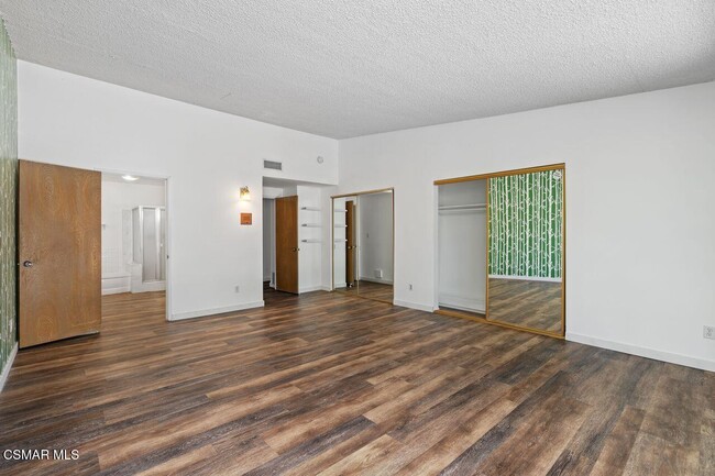 Building Photo - 5708 Wilhelmina Ave