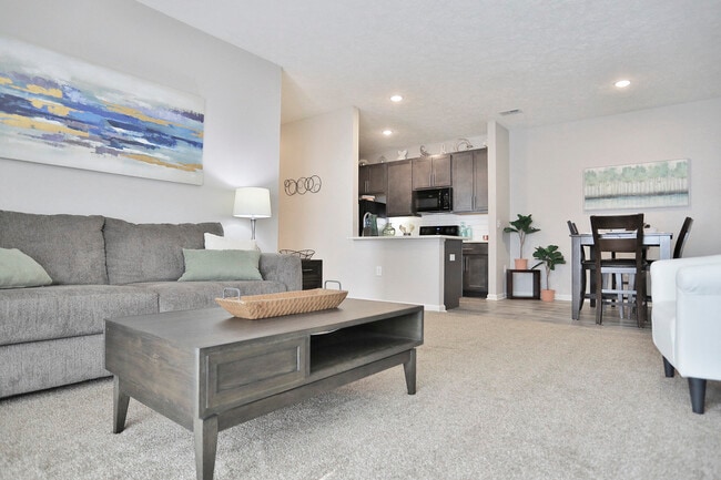 Building Photo - Emerald Lakes