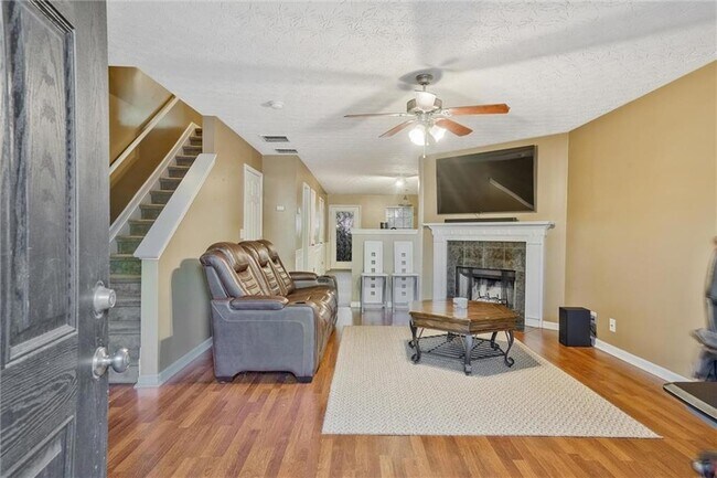 Building Photo - 2870 Vining Ridge Terrace