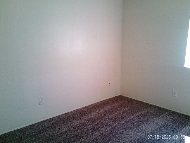 Building Photo - 1818 Hasti Acres Dr