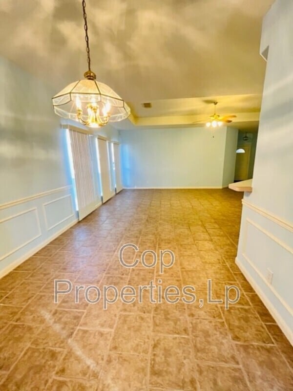 Building Photo - 6239 Parkland Oaks Dr