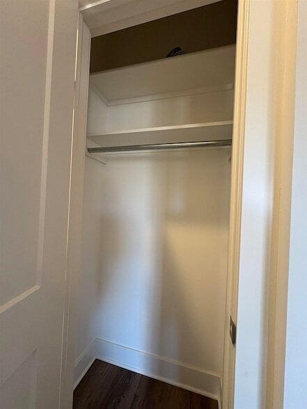 Building Photo - 4831 N Vassar Ave