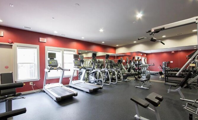 Building Photo - 1702 Ascot Way