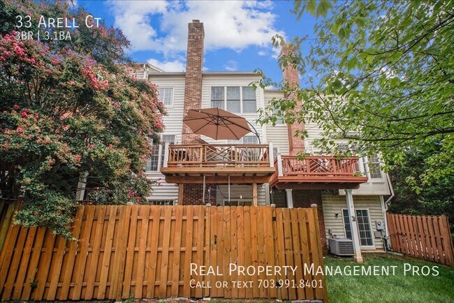 Building Photo - 33 Arell Ct