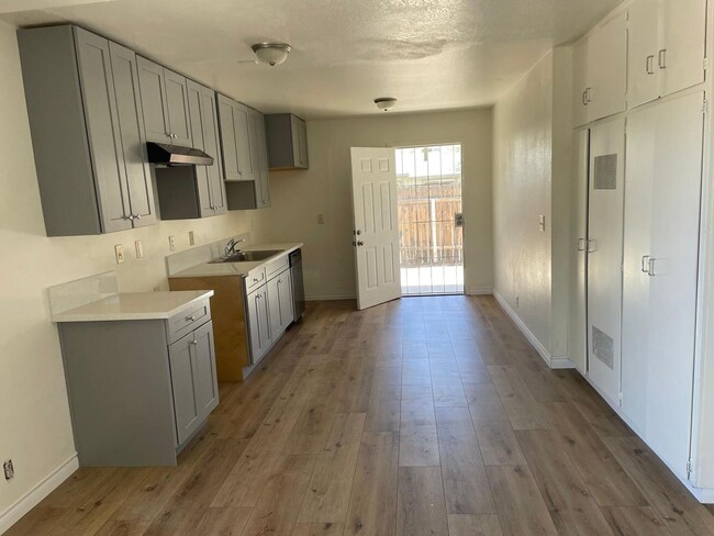 Primary Photo - 13340 Navajo Rd