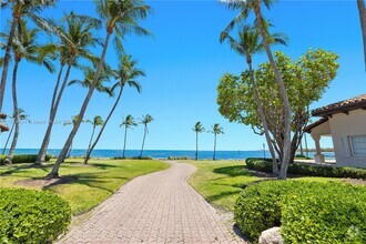 Building Photo - 15112 Fisher Island Dr