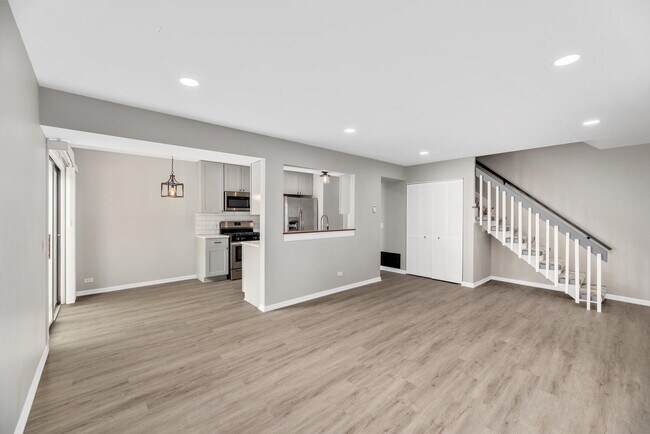 Building Photo - 721 Sunfish Pt