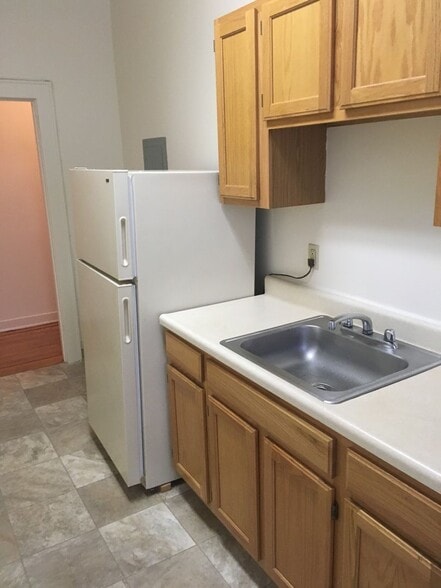 Interior Photo - Palisades Towers