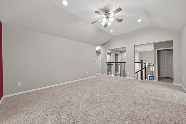 Building Photo - 16811 Kilgarth Dr