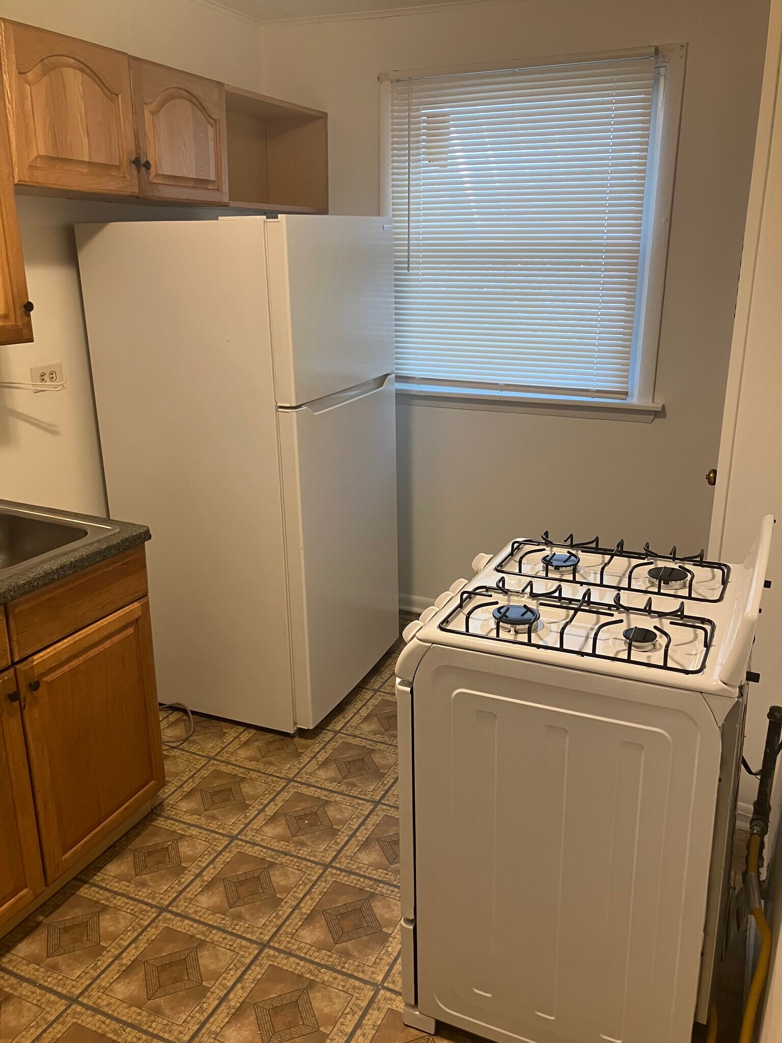 Kitchen Area - 1021 Judge Ave