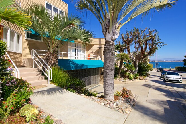 Building Photo - Exquisite Ocean View 2 Bed Townhome: Luxur...