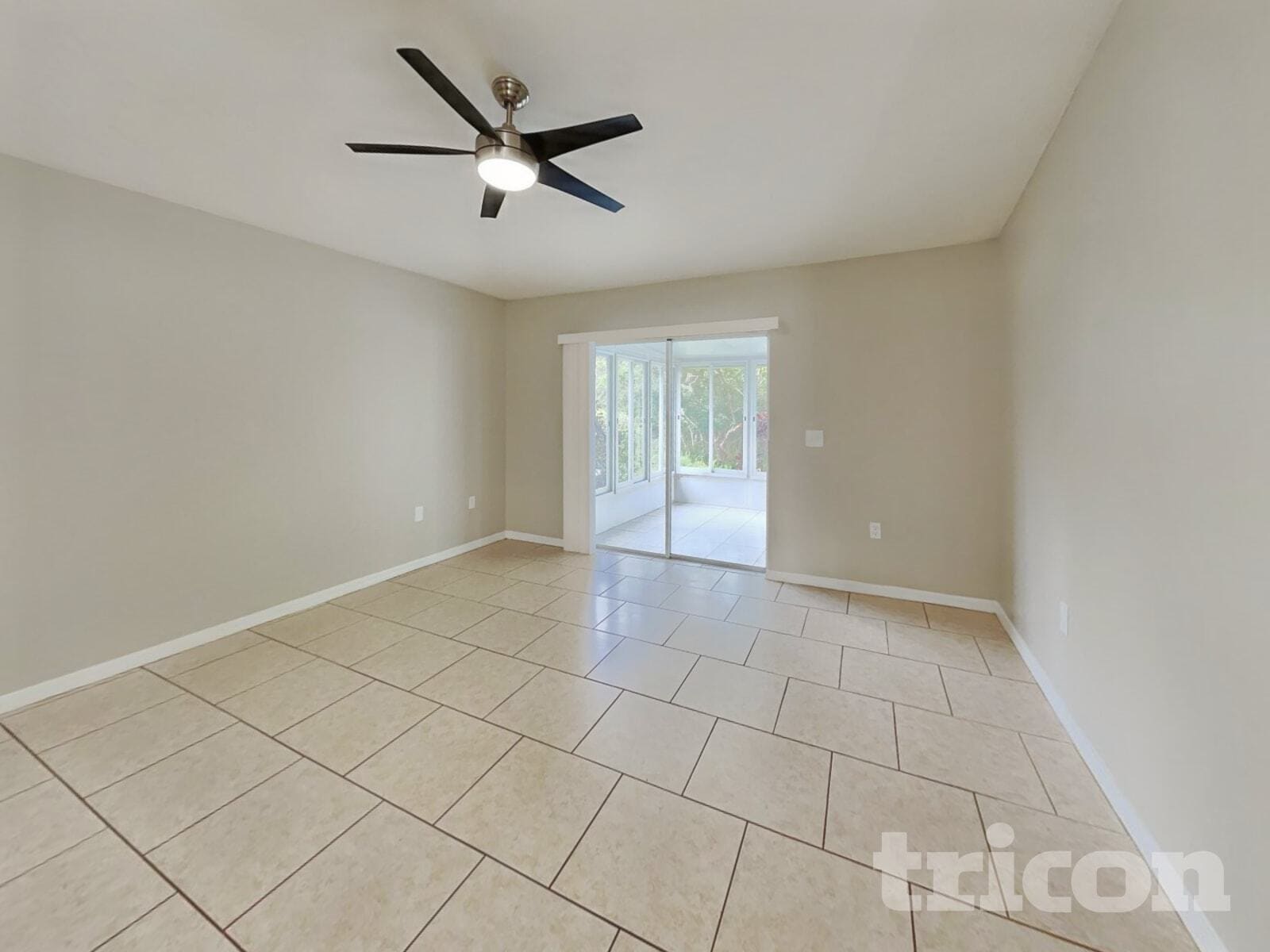 Building Photo - 10845 Laxton St