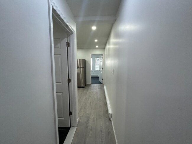 Building Photo - 222 W Patterson St