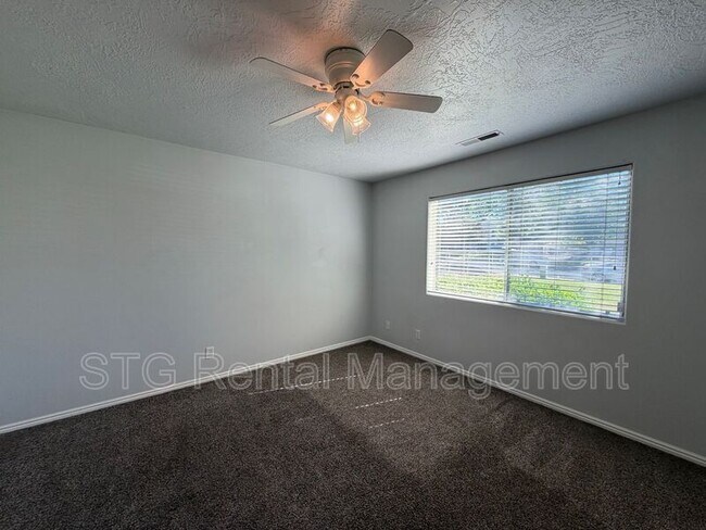 Building Photo - 433 E 1050 S