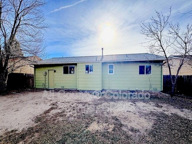 Building Photo - 6680 Parkridge Ct