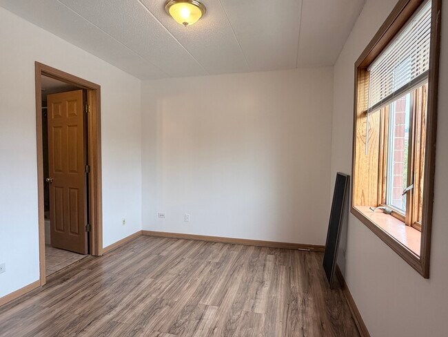 Building Photo - 1828 S Wentworth Ave