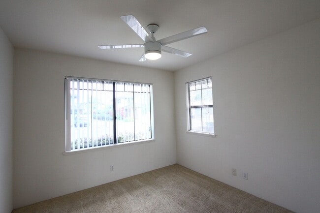 Building Photo - Mililani Mauka