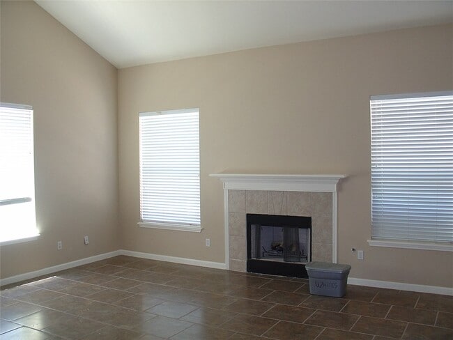 Building Photo - 1532 Lorson Loop