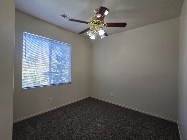 Building Photo - Beautiful South Reno Home in Gated Community