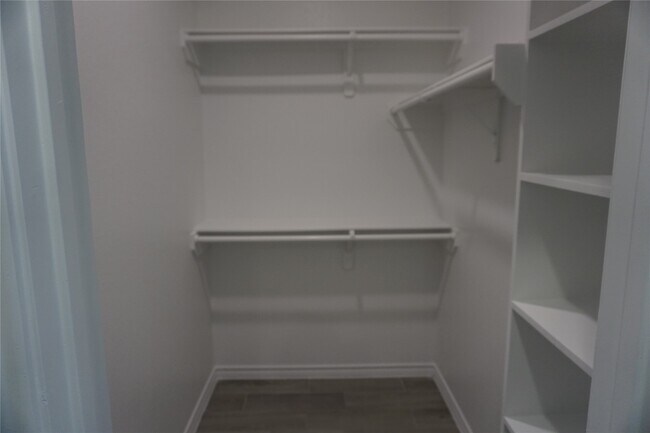 Building Photo - 9773 Black Gum