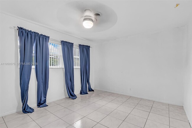 Building Photo - 781 NW 66th Ave