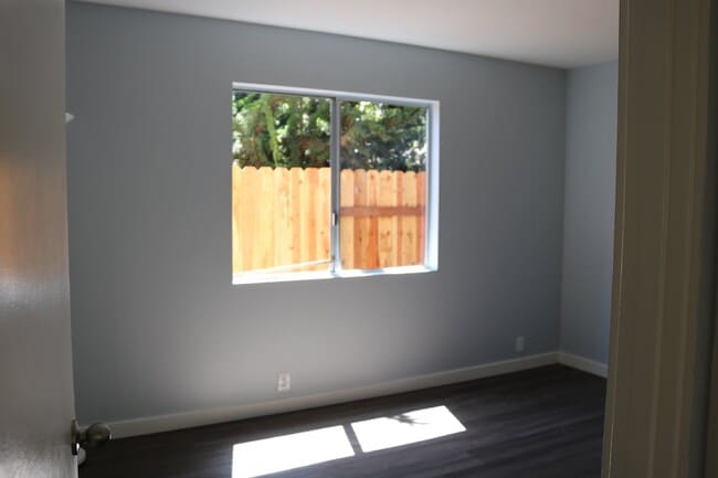 Building Photo - Beautiful 4-bedroom 2 bath Carpinteria hom...