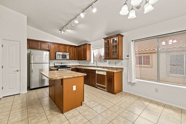 Building Photo - 13181 E Mesquite Flat Spring Dr