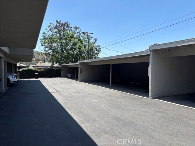 Building Photo - 657 Scott Pl