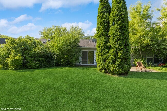 Building Photo - 3005 Max Ct