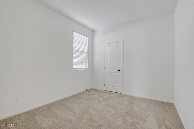 Building Photo - 1570 Rock Kestrel St