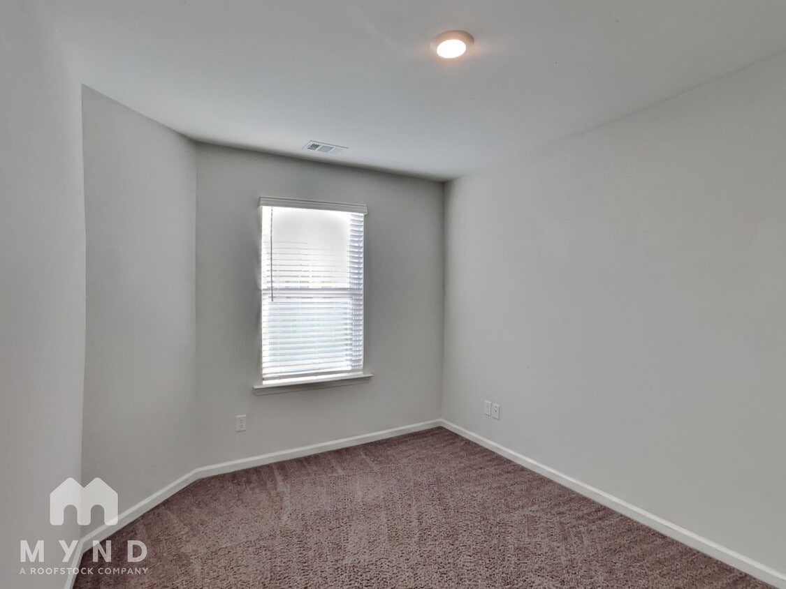 Building Photo - 43 Brown Thrasher Ct