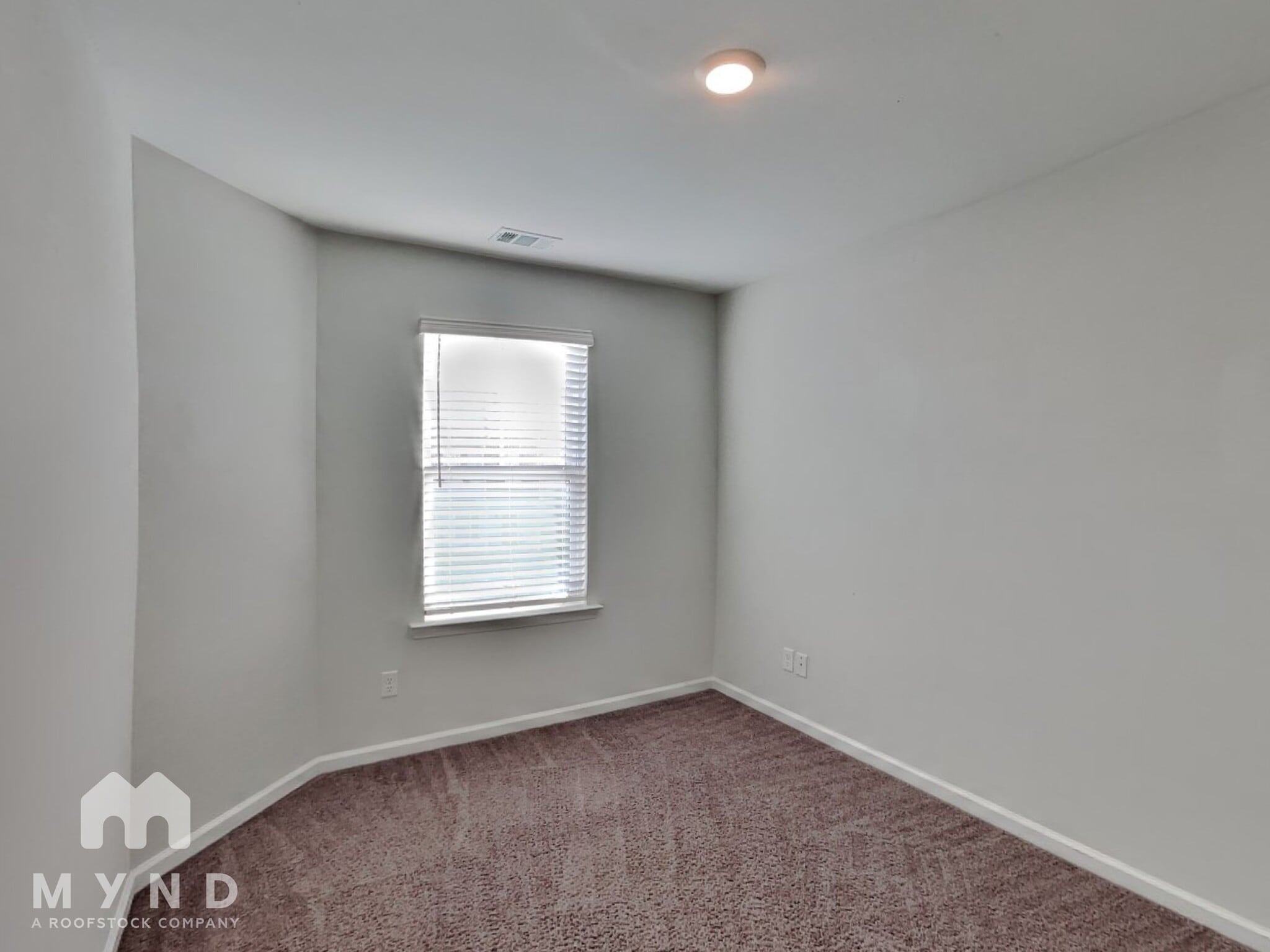 Building Photo - 32 Brown Thrasher Ct