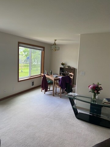 Building Photo - 4244 Wintergreen Cir